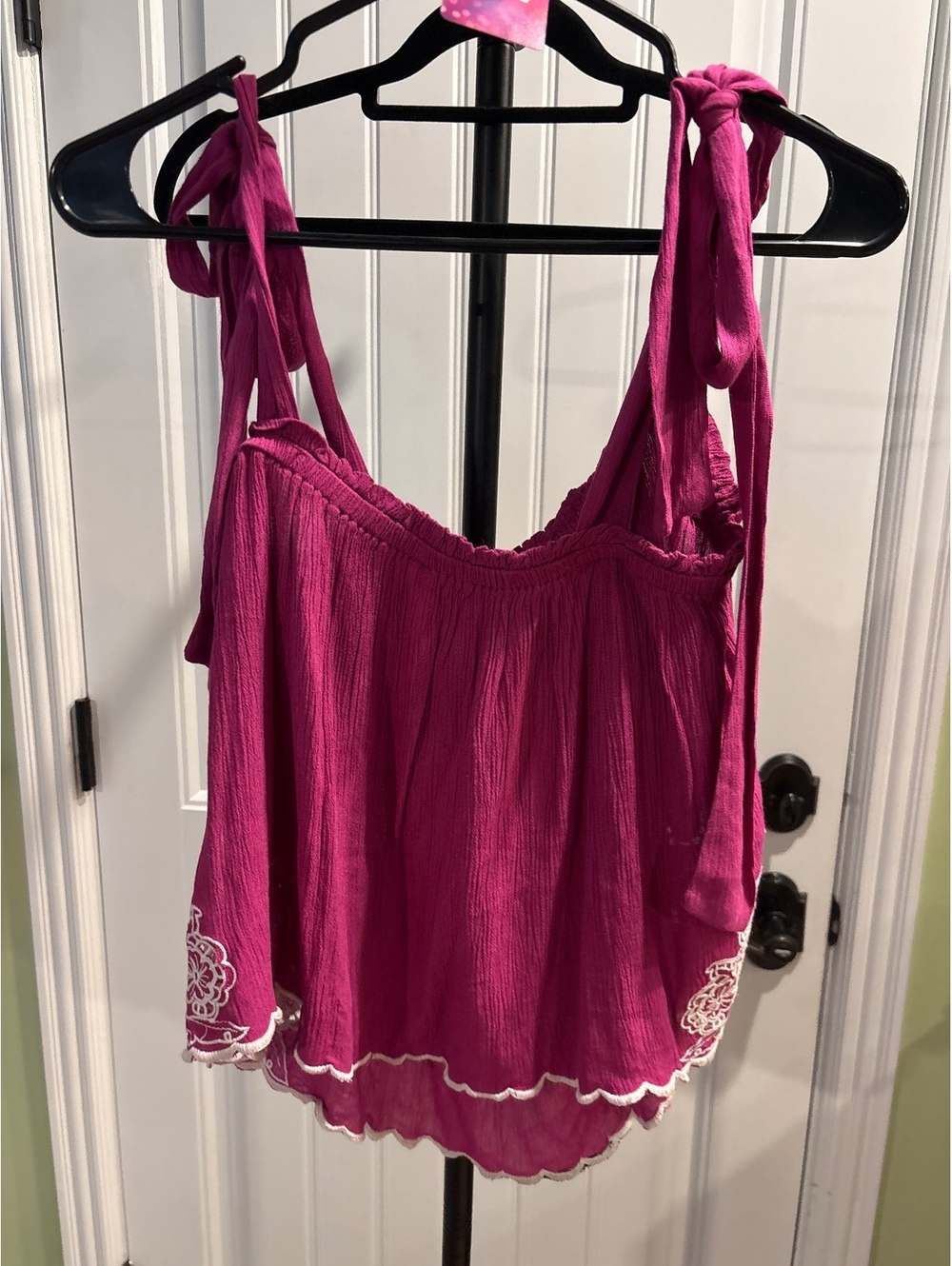 #FP047 NWT Intimately Free People Embroidered Scallop Cami – Pink Rose, Size L